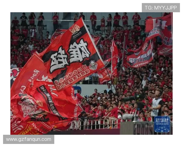 成都蓉城严斥球迷恶意涂鸦 承诺依规重罚维护赛事文明